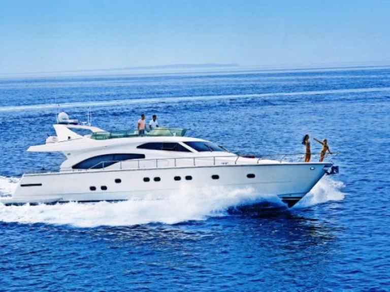 Alquiler de Yate de lujo, con o sin patrón Ferretti Miconos (Isla)