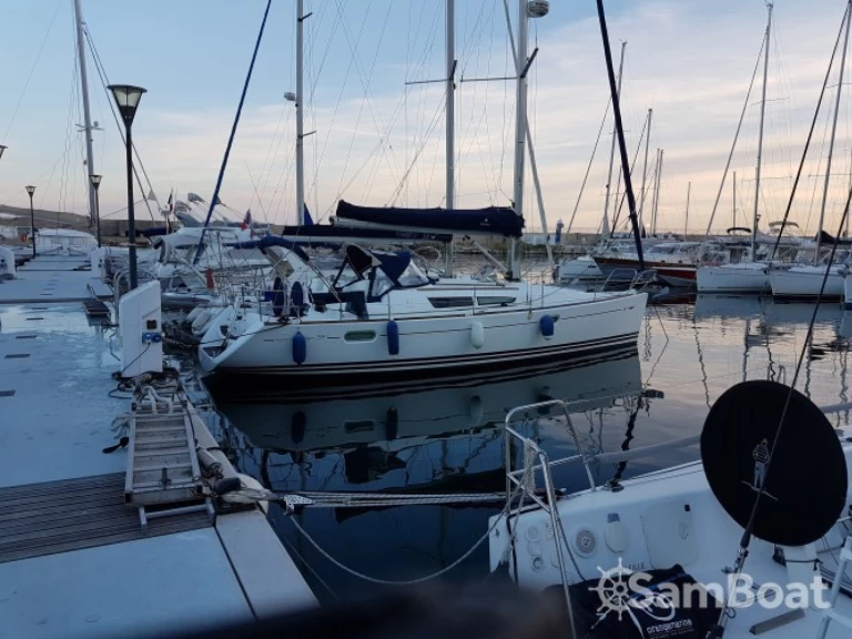 Alquiler Velero Jeanneau con o sin  título de navegación