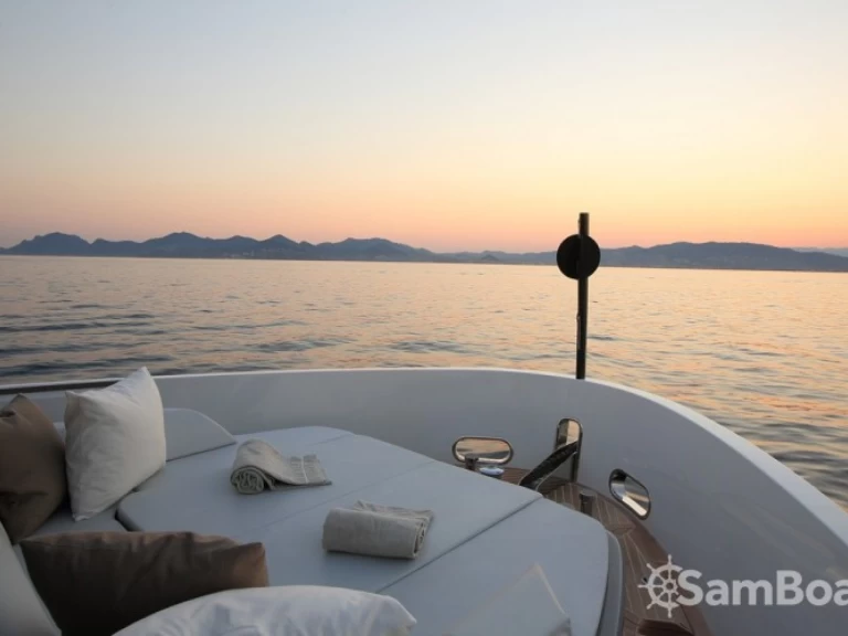 Arcadia-Yachts 25.90 metres (85') de alquiler a Cannes