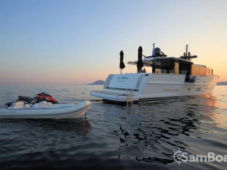 Alquiler de embarcaciones Arcadia-Yachts 25.90 metres (85') enCannes en Samboat