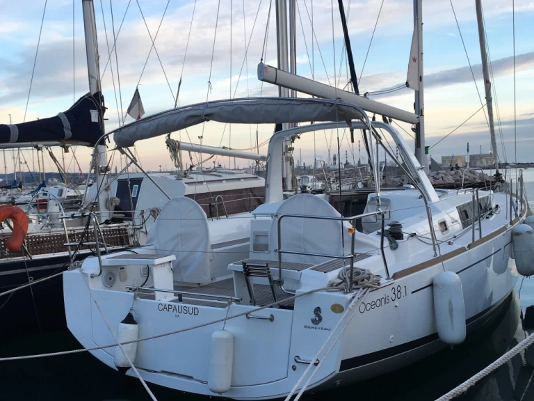 Alquiler Velero en Sète - Bénéteau Oceanis 38.1
