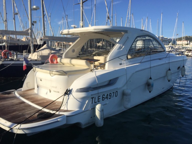Alquiler Cannes - Bavaria Bavaria 38 Hard Top en SamBoat