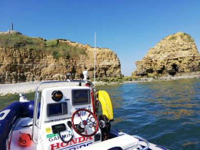 Alquiler de embarcaciones Avon Aventure 6,20 enCourseulles-sur-Mer en Samboat