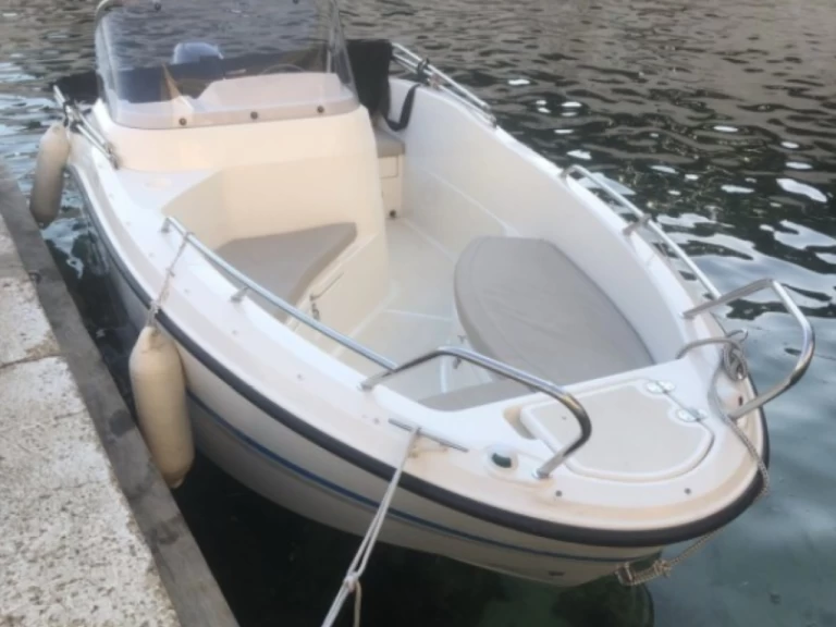 Quicksilver Activ 455 Open de alquiler a Marsella