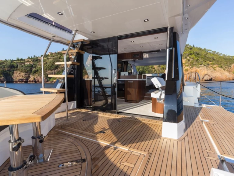 Galeon Galeon 500 Fly de alquiler a Cannes