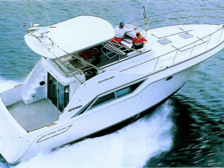 Alquiler de Cruisers Inc 4280 Express Bridge en Ameglia