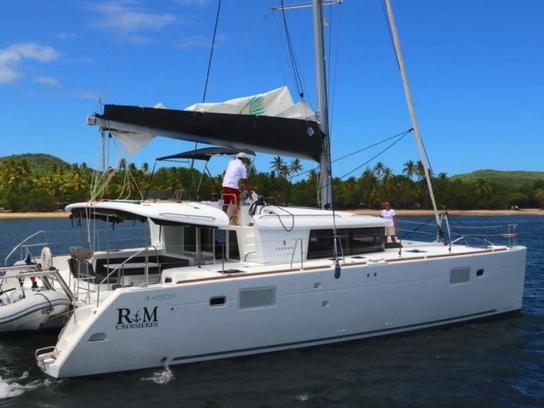 Lagoon Lagoon 450 de alquiler a Le Marin