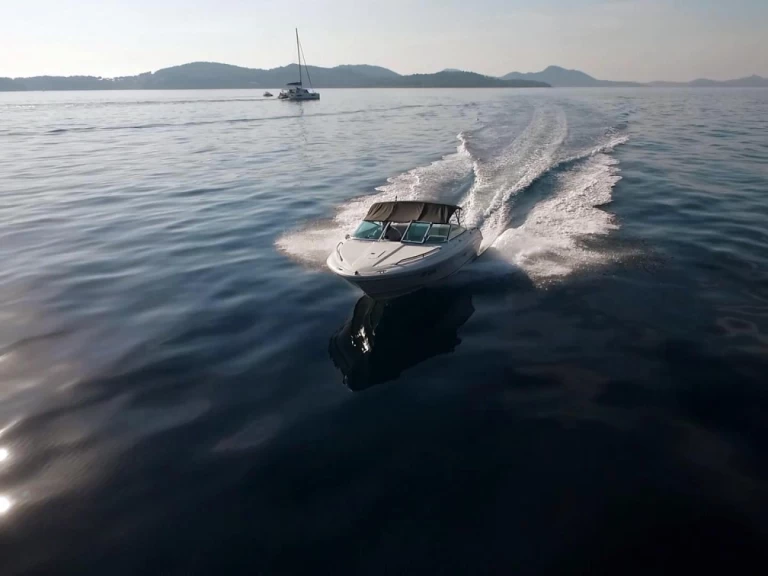 Alquiler de barcos Dubrovnik barato de Sea Ray 180 CB