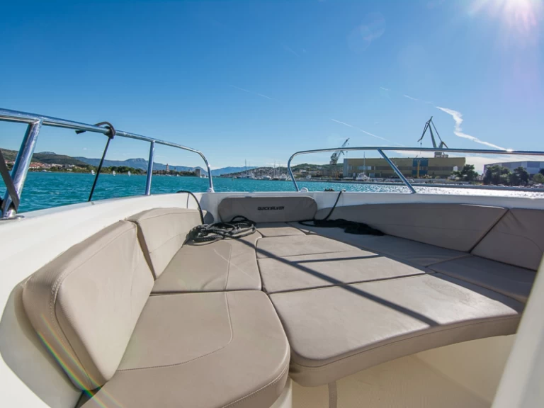 Alquiler de barcos Trogir barato de Activ 805
