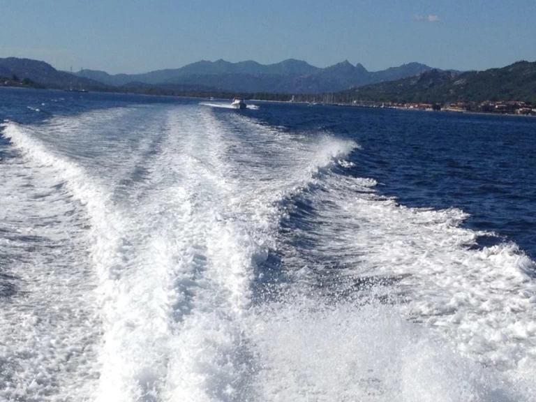 Alquiler de embarcaciones Stilmar  25EFB enSan Foca en Samboat