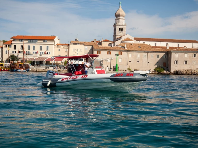 Alquiler de Marlin Boat Dynamic 790 en Krk