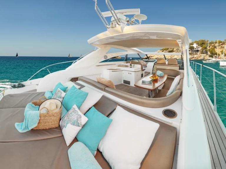 Alquiler de embarcaciones Princess Princess V58 enIbiza (Ciudad) en Samboat