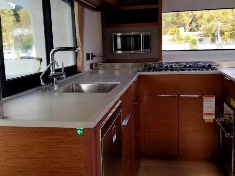 Alquiler de embarcaciones Lagoon Lagoon 46 enLe Marin en Samboat