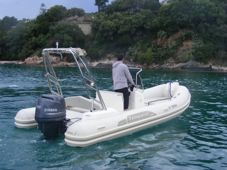 Alquiler de barcos Propriano barato de Capelli 570 Luxe