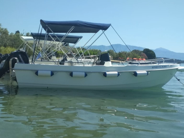 Alquiler Lancha PROTEFS AVEE con o sin  título de navegación