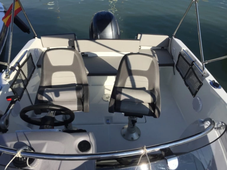 Alquiler de Lancha, con o sin patrón Jeanneau Novi Vinodolski