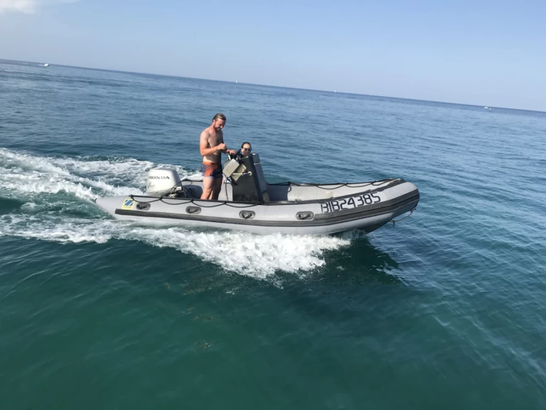 Zodiac Pro 500 de alquiler a Canet-en-Roussillon