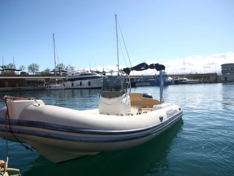Alquiler Neumática en Saint-Raphaël - Capelli Tempest 626
