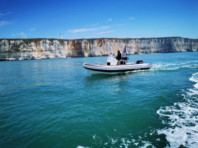 Alquiler de barcos Le Havre barato de 575 SR
