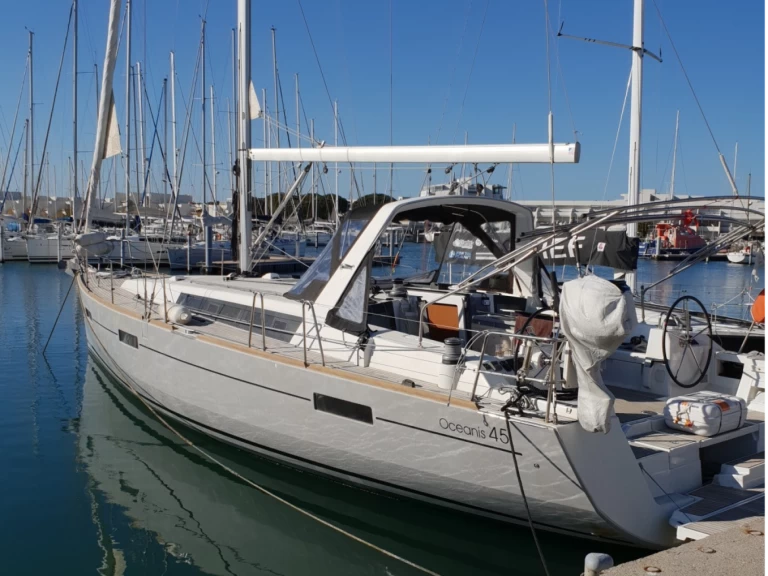 Alquiler de barcos Cavalaire-sur-Mer barato de Oceanis 45