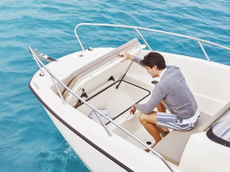 Alquiler de barcos Mahón barato de Quicksilver 675 Activ Open