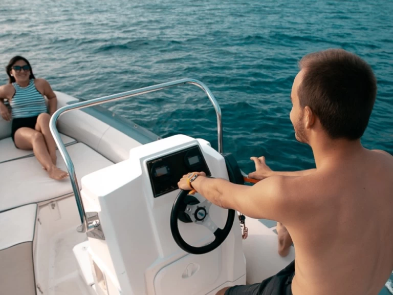 Lomac Lomac 600 IN de alquiler a Roses