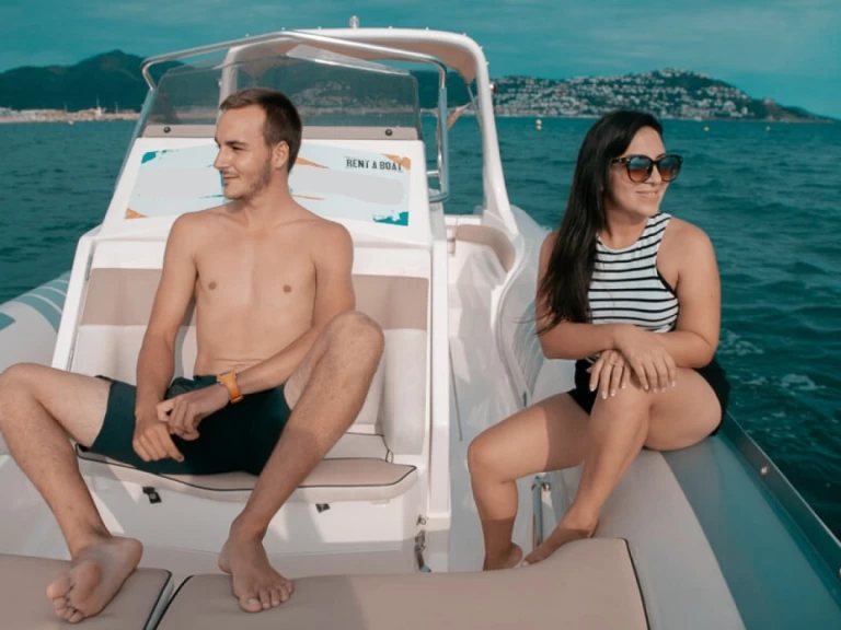 Alquiler Neumática en Roses - Lomac Lomac 790 IN