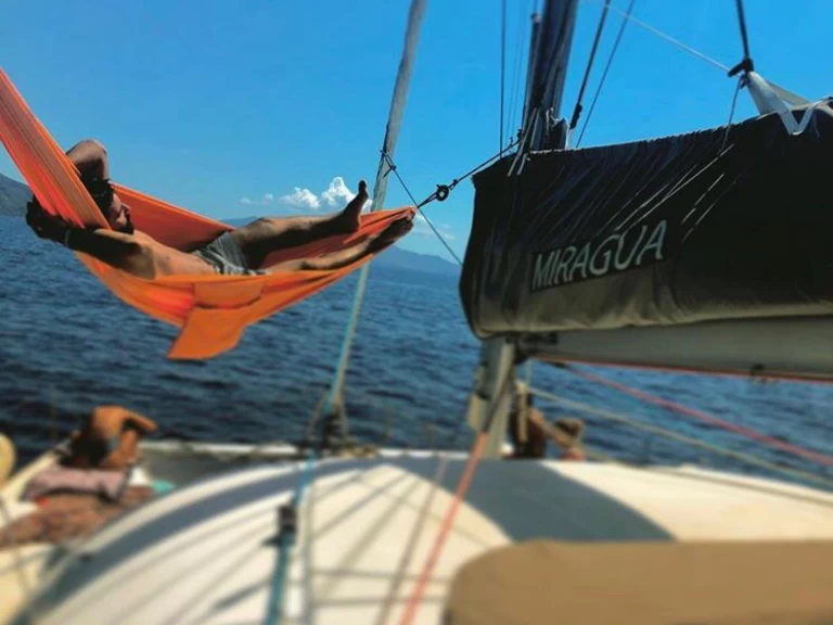 Lagoon Lagoon 380 de alquiler a Milazzo