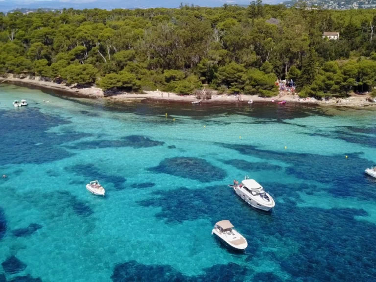 Alquiler de barcos Nice barato de Pacific Craft 500 Open