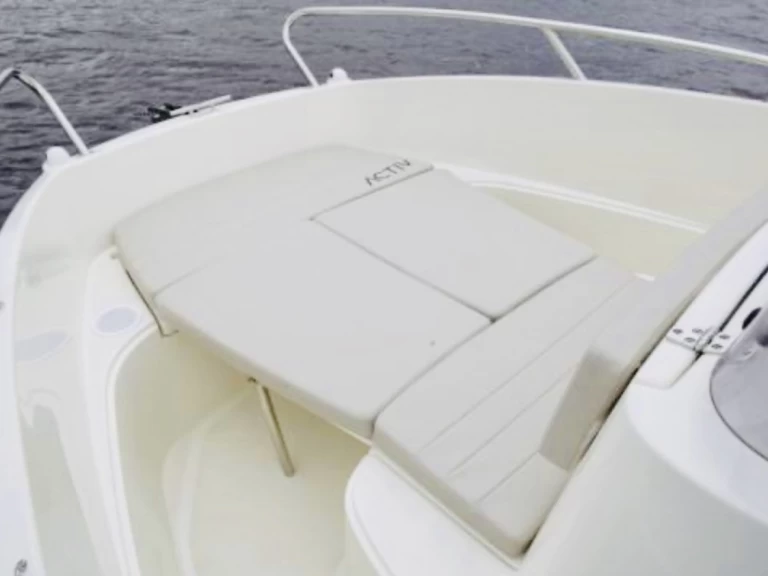 Alquiler Lancha Quicksilver con o sin  título de navegación