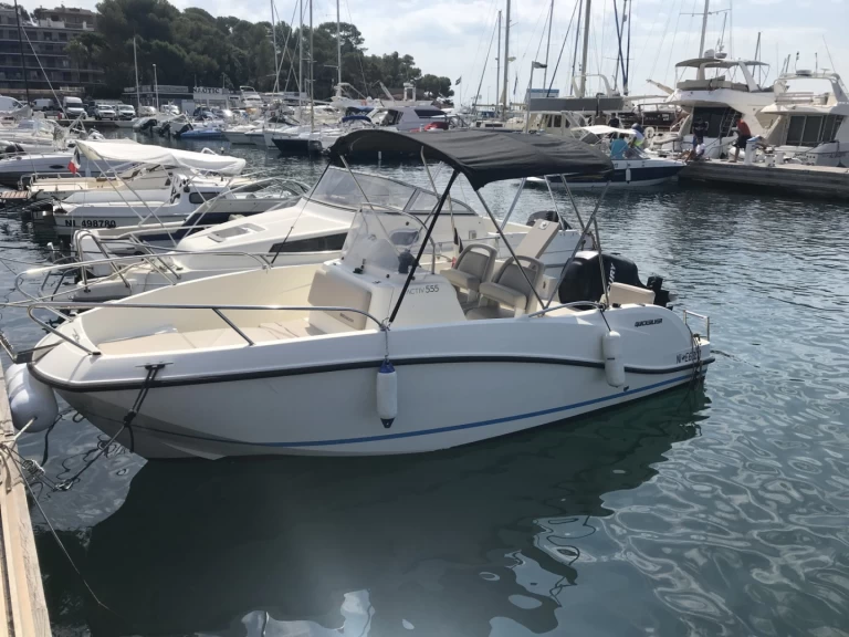 Quicksilver Activ 555 Open de alquiler a Fréjus
