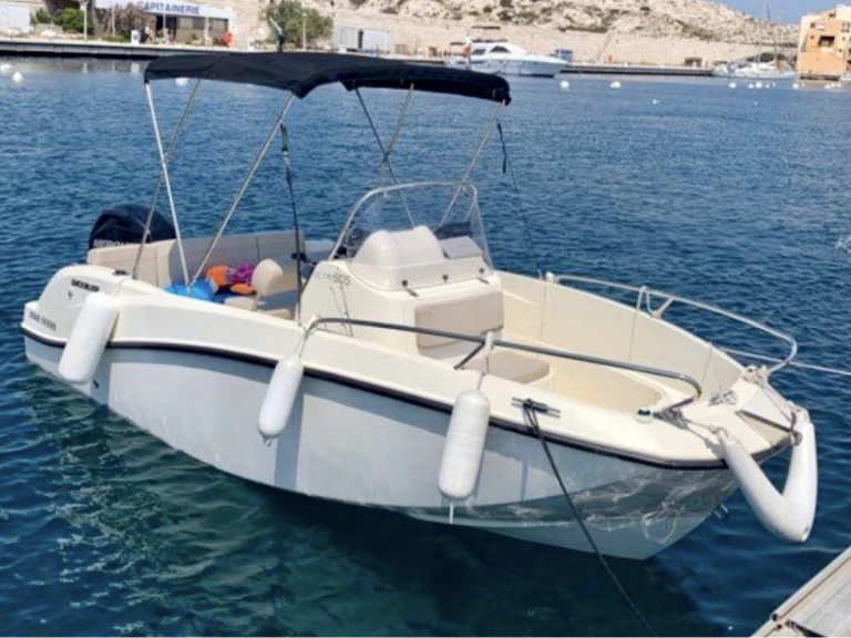 Alquiler de Quicksilver Activ 505 Open en Marsella