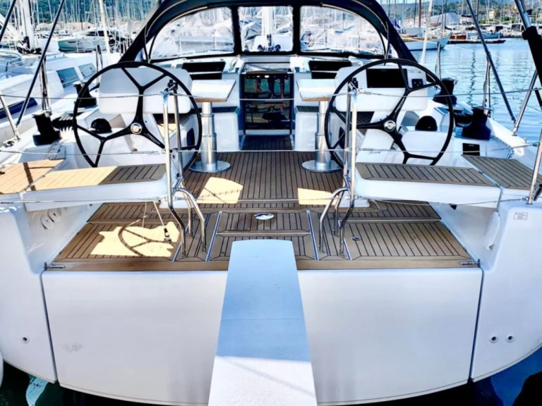 Alquiler de Velero, con o sin patrón Hanse Nikiána