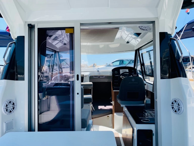 Lancha para alquilar Split al mejor precio