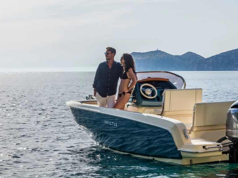 Alquiler de barcos Roses barato de Invictus 200 FX
