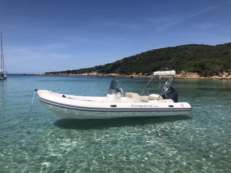 Alquiler Campomoro - Capelli Tempest 650 en SamBoat