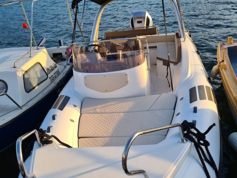 Solemar 23 offshore de alquiler a Split