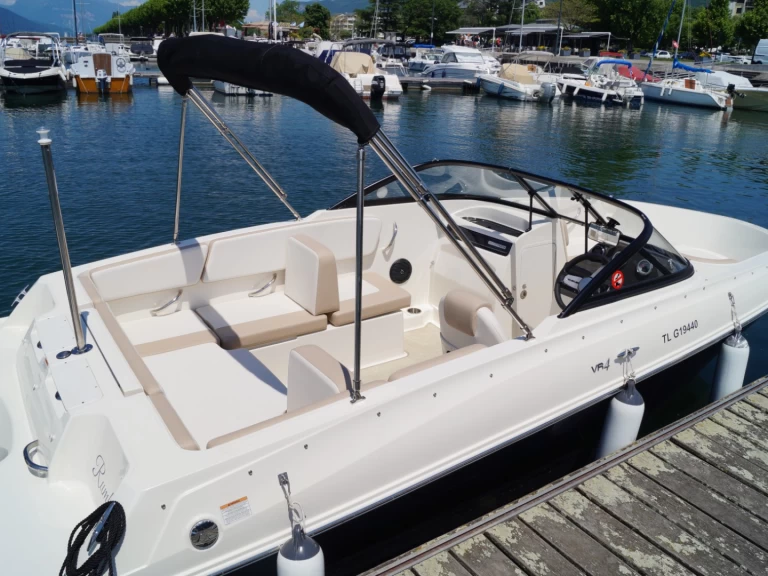 Alquiler Lancha Bayliner con o sin  título de navegación