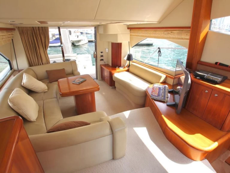 Alquiler de Yate de lujo, con o sin patrón Sunseeker Cannes