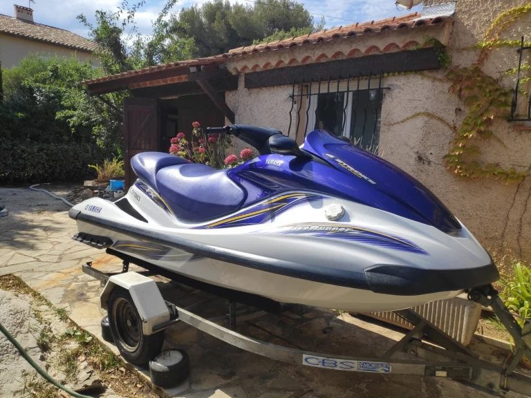 Alquiler de embarcaciones Yamaha Fx 160 enSix-Fours-les-Plages en Samboat