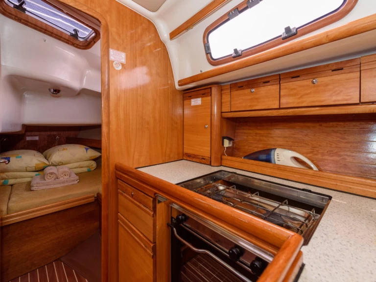 Bavaria Cruiser 37 de alquiler a Trogir