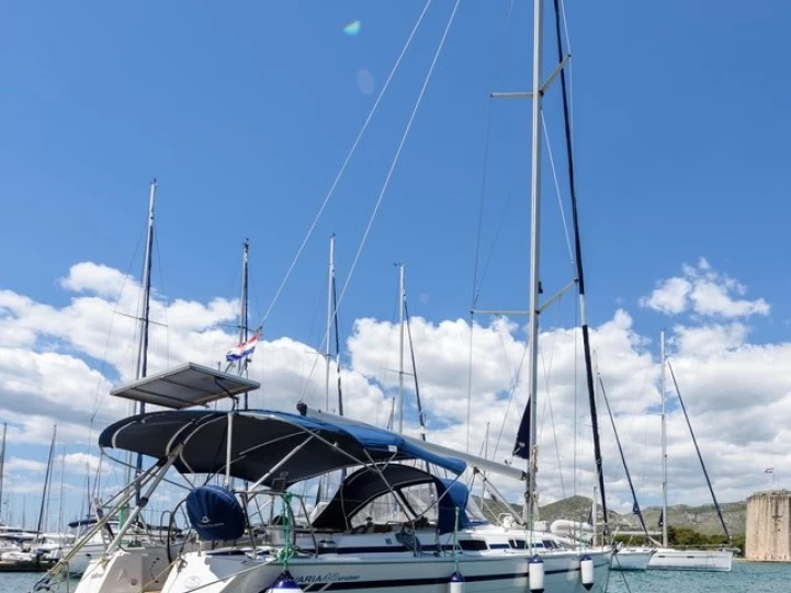 Alquiler de embarcaciones Bavaria Bavaria 40 Cruiser enTrogir en Samboat