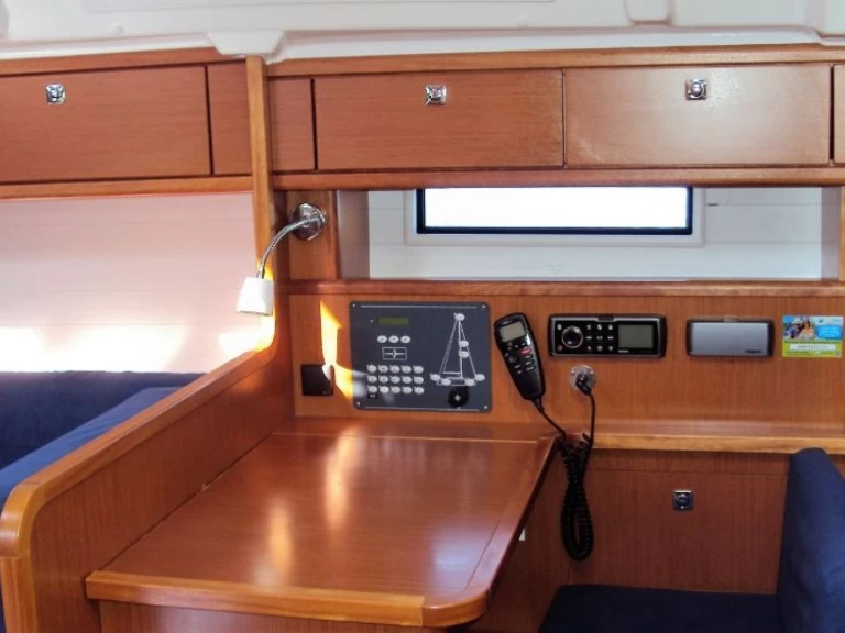 Alquiler Velero en Pula - Bavaria Cruiser 41