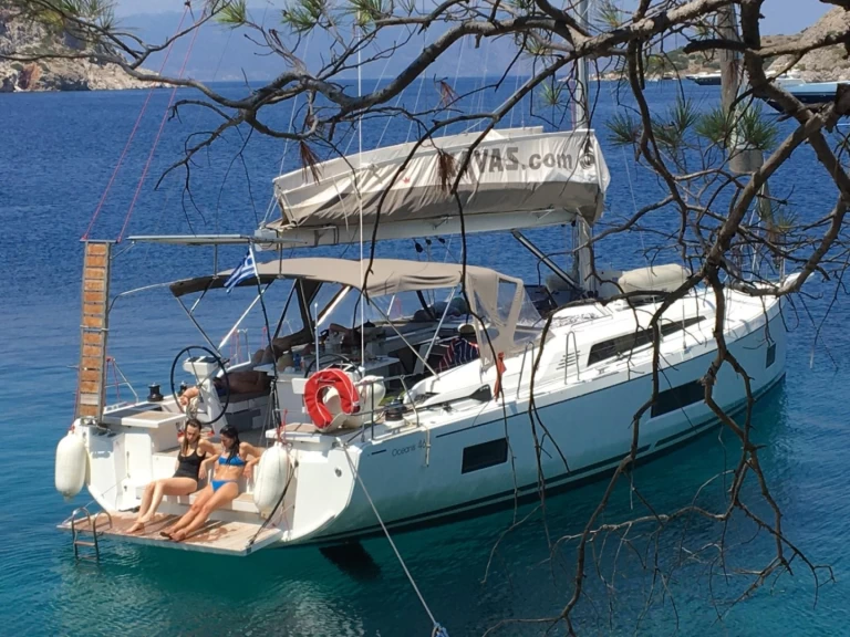 Alquiler Álimos - Bénéteau Oceanis 46.1 en SamBoat