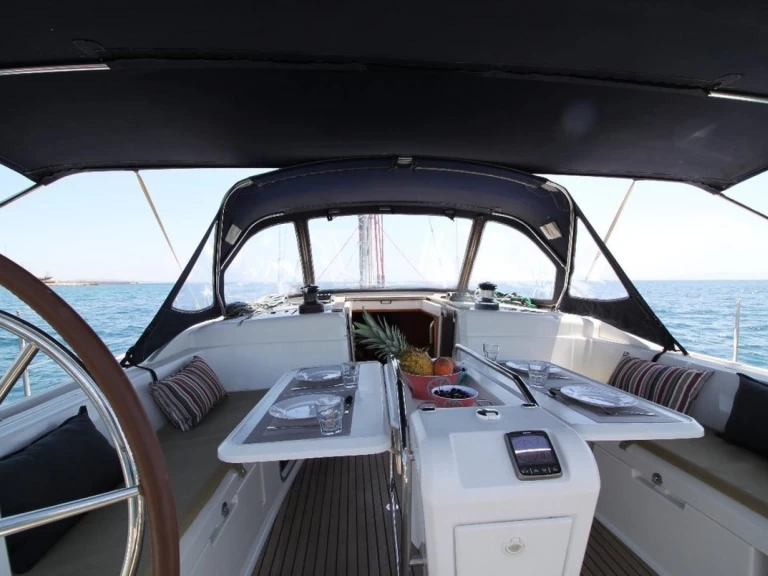 Alquiler Velero Jeanneau con o sin  título de navegación