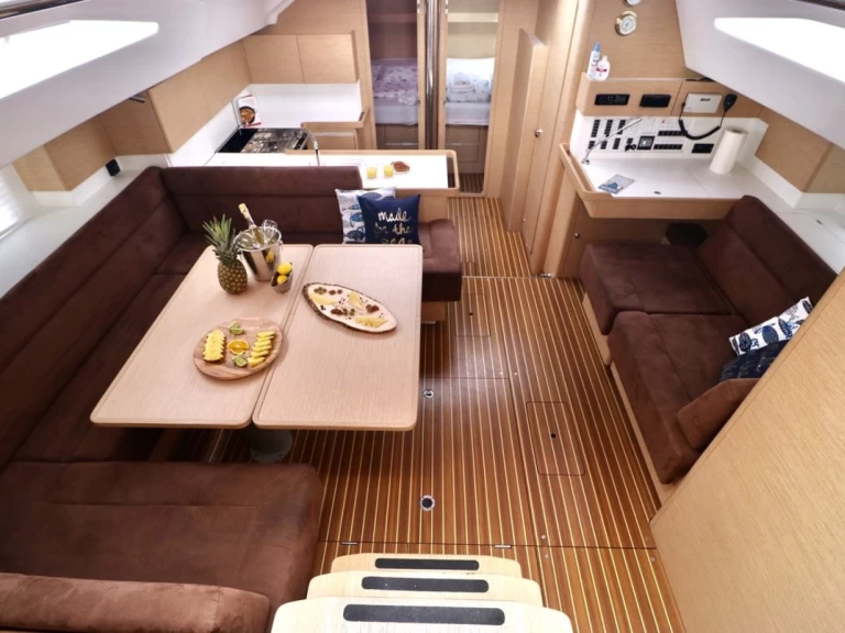 Alquiler de Elan Impression 50 en Kaštela