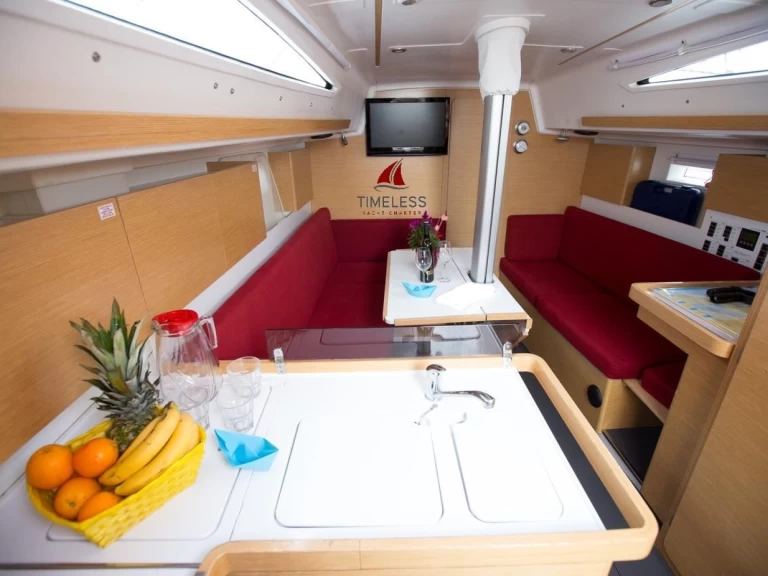 Alquiler de embarcaciones Elan Elan 350 Performance enBiograd na Moru en Samboat