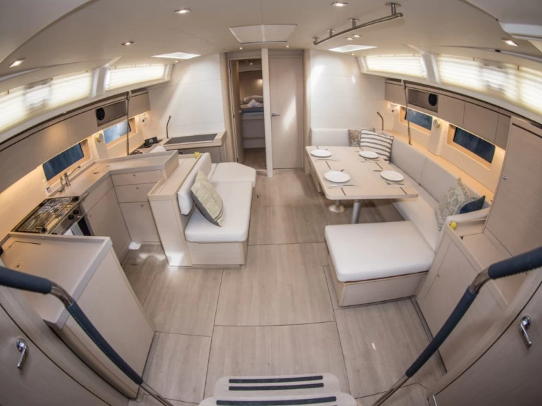 Bénéteau Oceanis 51.1 de alquiler a Álimos