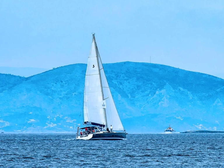 Alquiler Lávrio - Bénéteau Oceanis 55 en SamBoat
