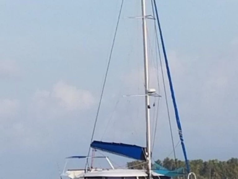 Alquiler Catamarán Fountaine Pajot con o sin  título de navegación